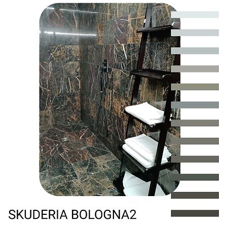 Skuderia Bologna 2 Apartment Luaran gambar
